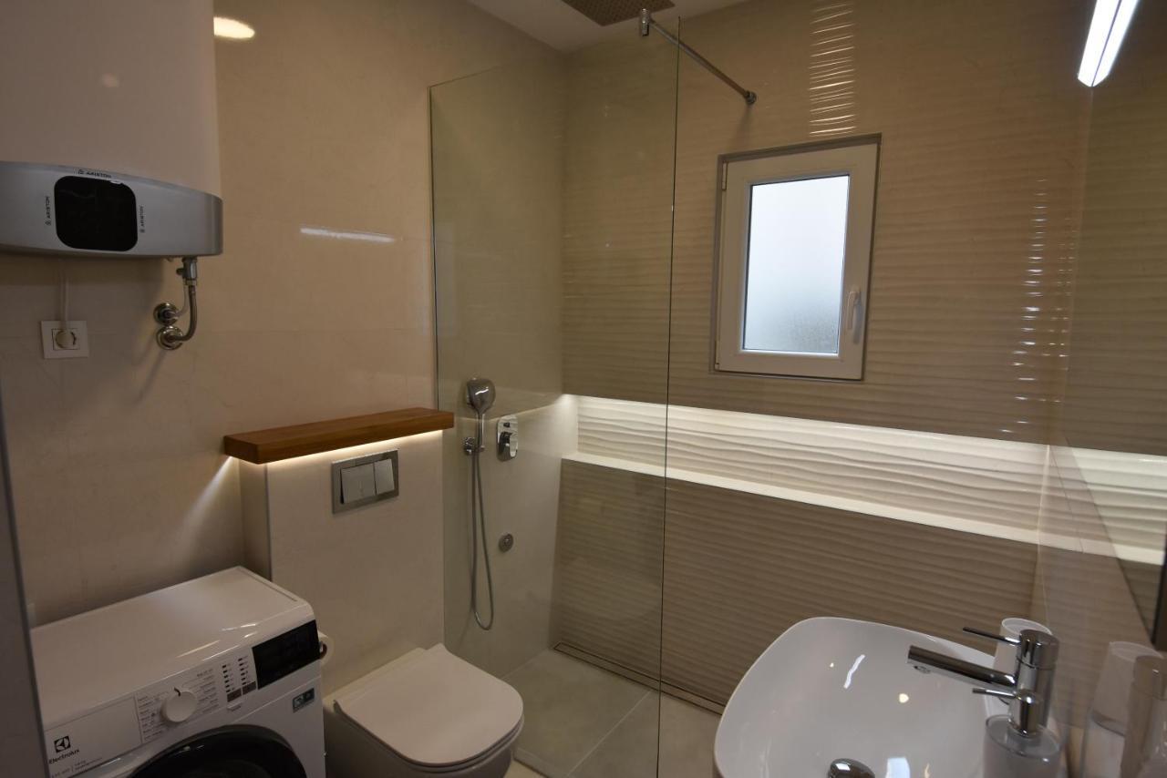Nede 2 Apartma Podgora