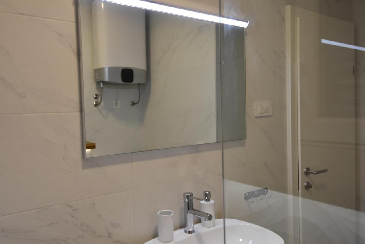 Nede 2 Apartma Podgora